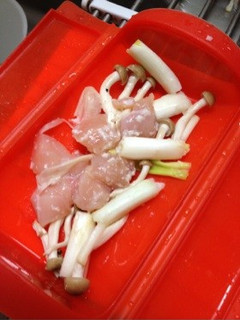 簡単、ヘルシー☆ルクエで鶏むね肉の塩麹蒸-レシピのメイン写真