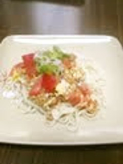 トマたま納豆うどん-レシピのメイン写真