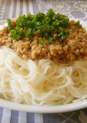 ジャージャー麺風☆肉味噌そうめん-レシピのメイン写真