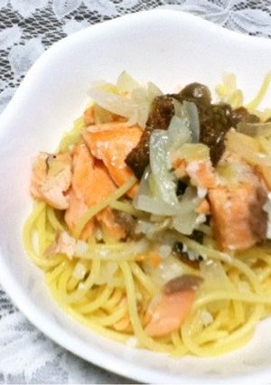 鮭と玉ねぎの塩麹パスタ＊-レシピのメイン写真