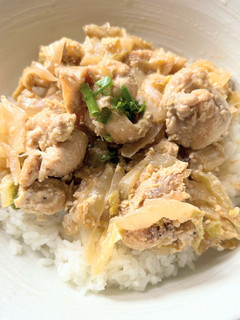 鶏肉と白菜と玉ねぎの卵とじ丼-レシピのメイン写真