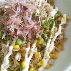 รูปของ 冷凍庫の常備食材で！食感◎夏のそばめし