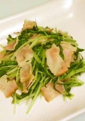 水菜とベーコンのコンソメ炒め-レシピのメイン写真