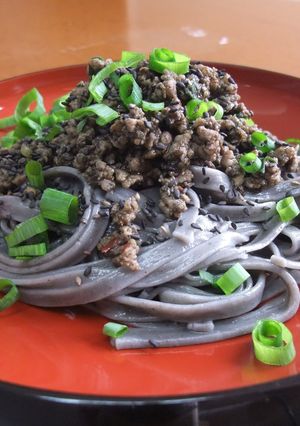 汁なし黒ごま坦々うどん-レシピのメイン写真