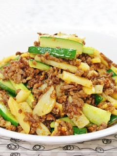 ひき肉とじゃがきゅうりの韓国風ピリ辛炒め-レシピのメイン写真