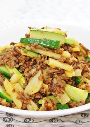 ひき肉とじゃがきゅうりの韓国風ピリ辛炒め-レシピのメイン写真