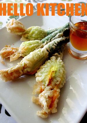 クリームチーズIN花ズッキーニの天ぷら-レシピのメイン写真