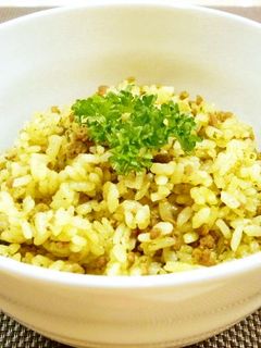 ひき肉とパセリの炊き込みご飯カレー風味♪-レシピのメイン写真