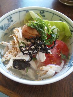 夏のランチに★冷やしスープかけサラダご飯-レシピのメイン写真