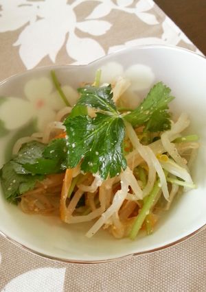 もやしとにんじんみつばのごま酢あえ-レシピのメイン写真
