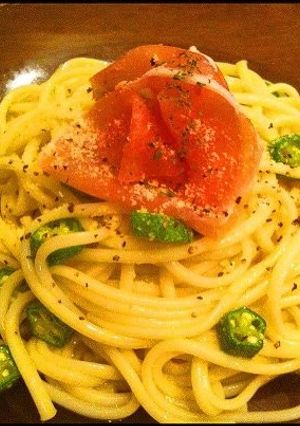 生ハムとオクラの冷やしカルボナーラうどん-レシピのメイン写真