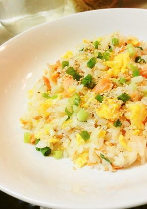 ランチに＊鮭フレークのチャーハン＊-レシピのメイン写真