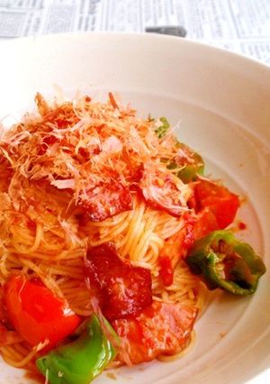 鰹節たっぷり*夏野菜とベーコンの素麺-レシピのメイン写真