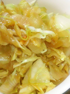 キャベツと玉ねぎのしょうゆ麹炒め-レシピのメイン写真