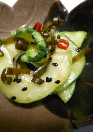 胡麻風味の…「シマウリの中華風漬物」-レシピのメイン写真