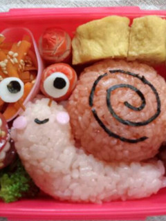 キャラ弁♡赤~いカタツムリ♡-レシピのメイン写真