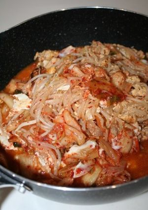 楽々♡豆腐ともやしのキムチ蒸し焼き-レシピのメイン写真