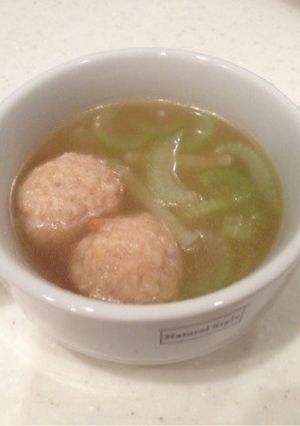 肉団子とセロリのスープ。-レシピのメイン写真