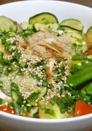ズッキーニと夏野菜のあっさり洋風煮物♪-レシピのメイン写真