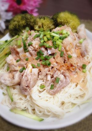 ガリとラー油で焼き豚しゃぶそうめん-レシピのメイン写真