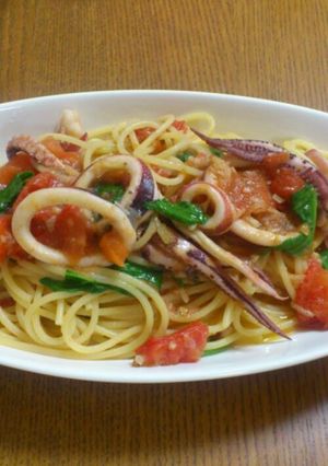 いかとトマトのパスタ　アンチョビ風味-レシピのメイン写真