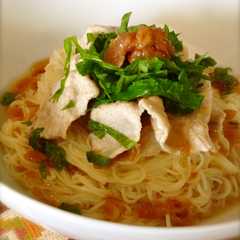 รูปของ 梅しそで夏バテ解消！豚しゃぶそうめん