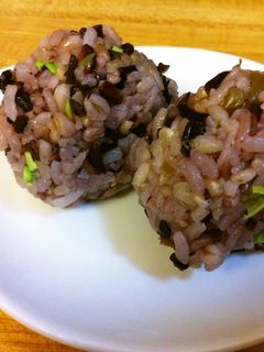残り物活用☆ひじきと枝豆のおにぎり-レシピのメイン写真