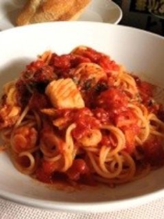 シーフードのトマトソースパスタ-レシピのメイン写真