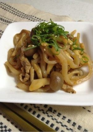 コンニャクとしめじのヘルシー炒め-レシピのメイン写真
