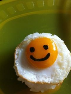 かわいいおにぎり。目玉焼き!-レシピのメイン写真