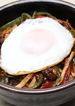 チンジャオロース丼-レシピのメイン写真