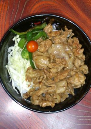 初心者ｻﾝ向けしょうが焼き丼-レシピのメイン写真