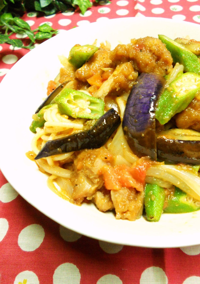 唐揚げとトマトのカレー風味パスタ-レシピのメイン写真