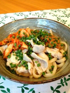 冷し豚キムチ納豆うどん-レシピのメイン写真