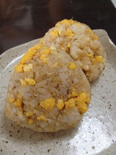 コロコロ卵としらすのおにぎり❤-レシピのメイン写真