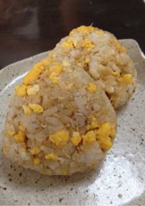 コロコロ卵としらすのおにぎり❤-レシピのメイン写真
