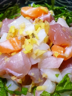刺身切だしで、海鮮丼「夏バージョン」-レシピのメイン写真