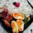 鶏の黒胡椒焼きが主菜の◇彩り弁当