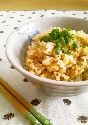 簡単朝食♪おかかマヨ醤油で☆炊き込みご飯-レシピのメイン写真