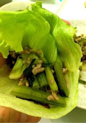母の創作『野沢菜のシャキシャキレタス巻』-レシピのメイン写真