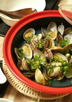 タジン鍋で簡単あさりの酒蒸し♪-レシピのメイン写真
