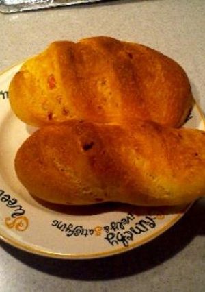スタンドミキサーで作る！！　カレーにもぴったり！！ドライトマトとハーブパン-レシピのメイン写真
