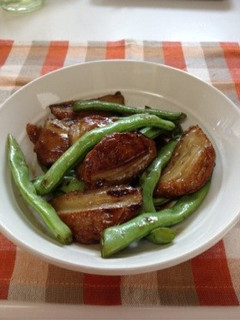 超簡単!ささぎ豆と天ぷらかまぼこの油炒め-レシピのメイン写真