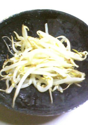 レンジで簡単もやしの塩こうじラー油和え-レシピのメイン写真