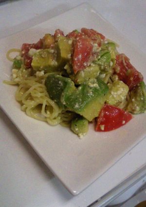 アボカドとカッテージチーズの冷製パスタ-レシピのメイン写真