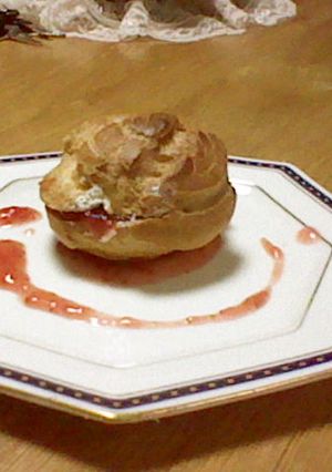 いちごシュークリーム-レシピのメイン写真