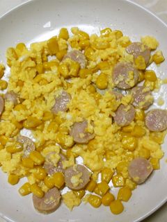 コーンソーセージスクランブルエッグ-レシピのメイン写真