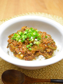 ゴーヤたっぷり旨辛麻婆丼-レシピのメイン写真