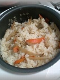 簡単・楽ちんな炊き込み御飯-レシピのメイン写真