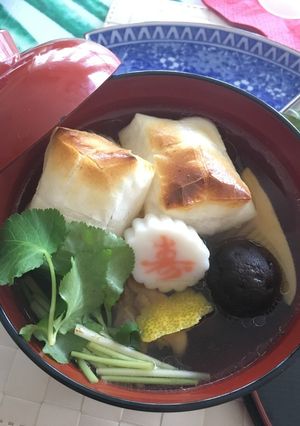 かつお昆布と鶏出汁☆ダブルスープのお雑煮-レシピのメイン写真